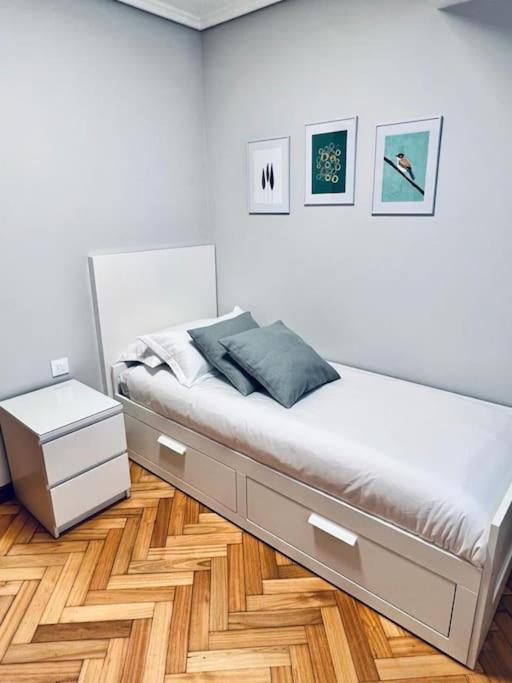 Apartamento En El Centro De Vigo 2 Habitaciones エクステリア 写真